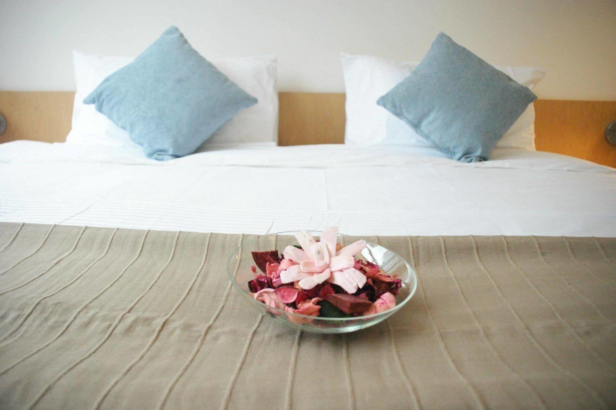 60 West Hotel Hong Kong Bagian luar foto